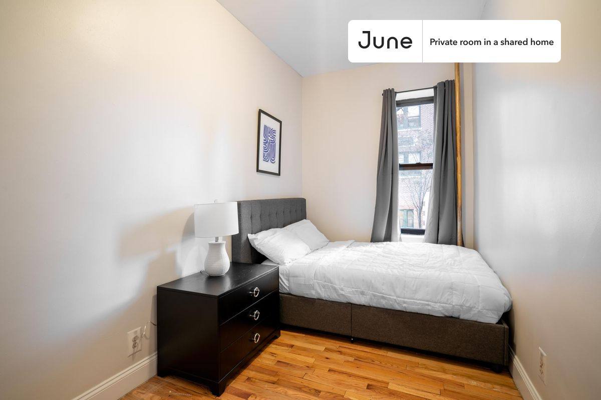 81 W 124th St #A, New York, NY 10027