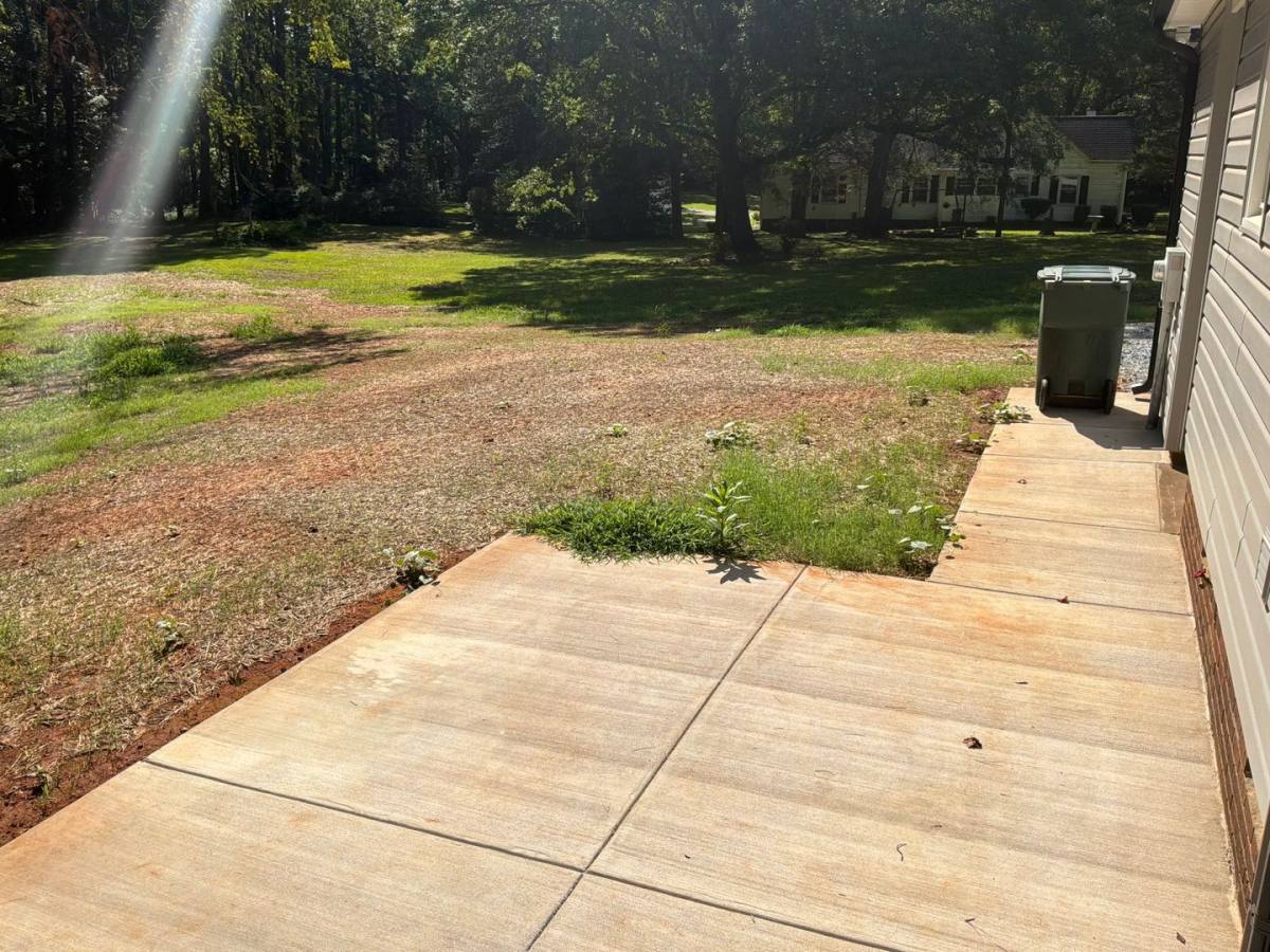 House for rent at 1500 S New Hope Rd, Gastonia, NC 28056