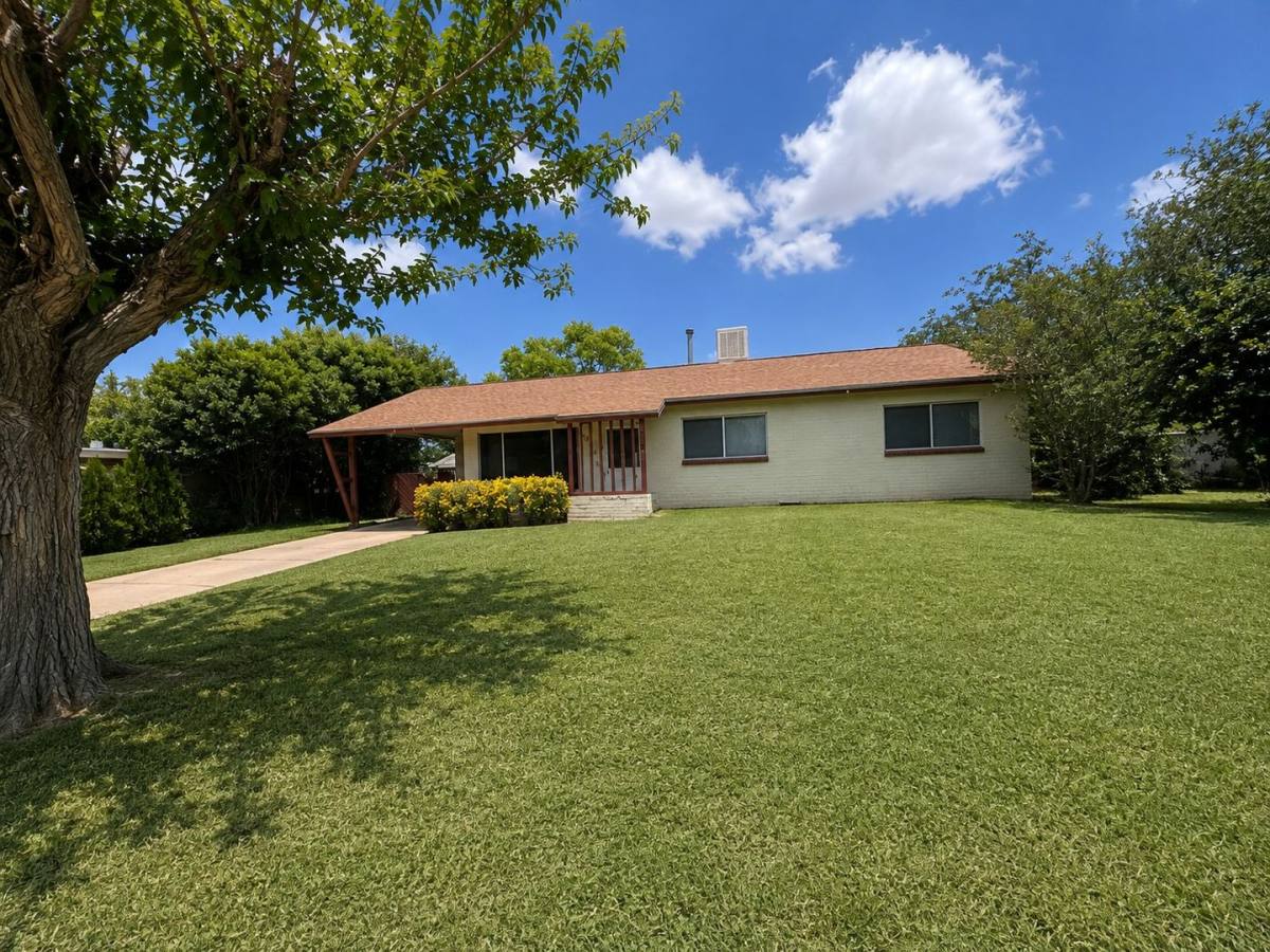 House for rent at 801 Norman Ave, Sierra Vista, AZ 85635