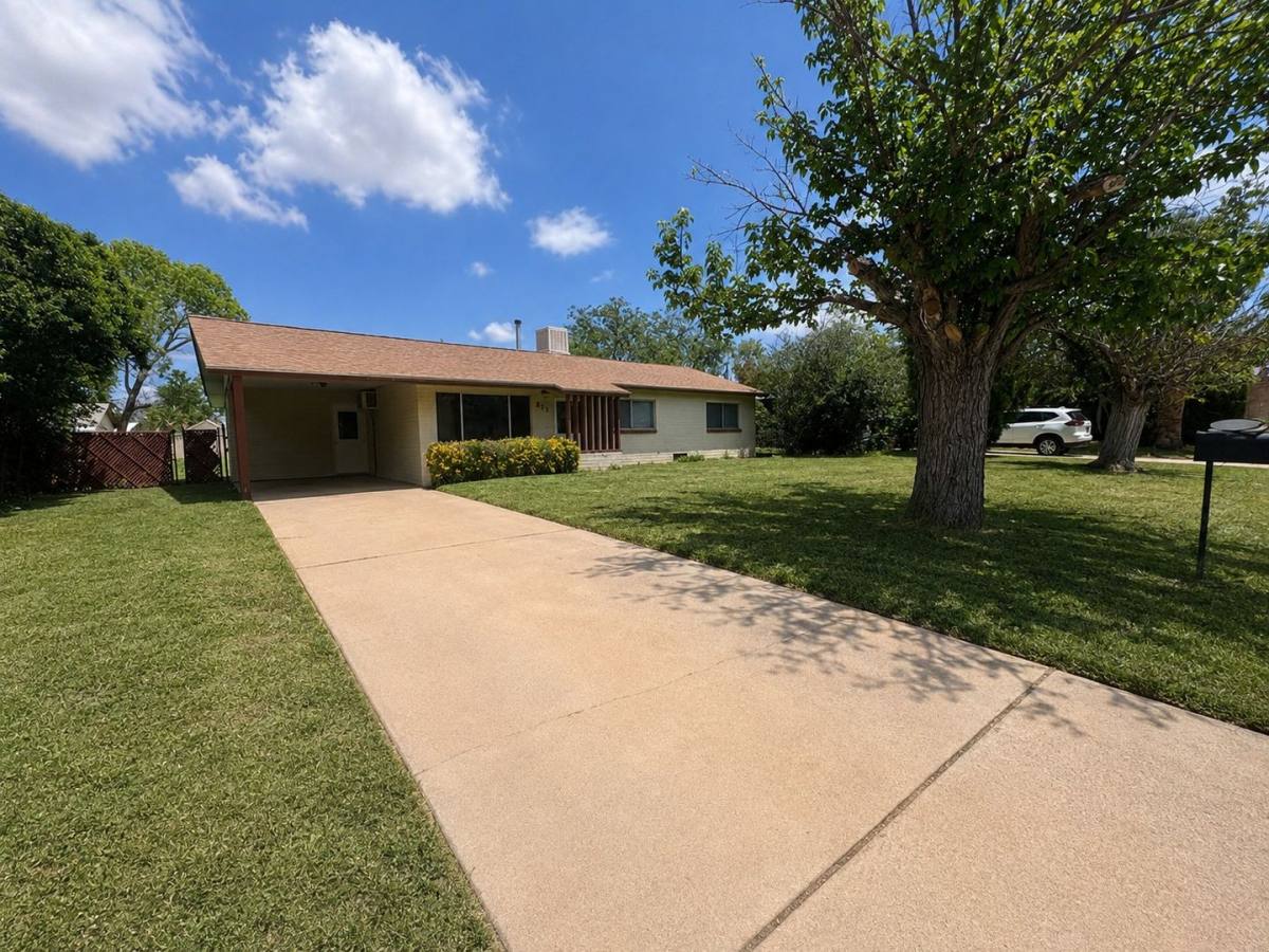 House for rent at 801 Norman Ave, Sierra Vista, AZ 85635