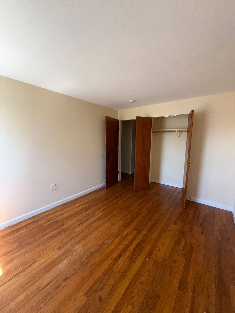 Apartment for rent at 105 Preston St, Hartford, CT 06114