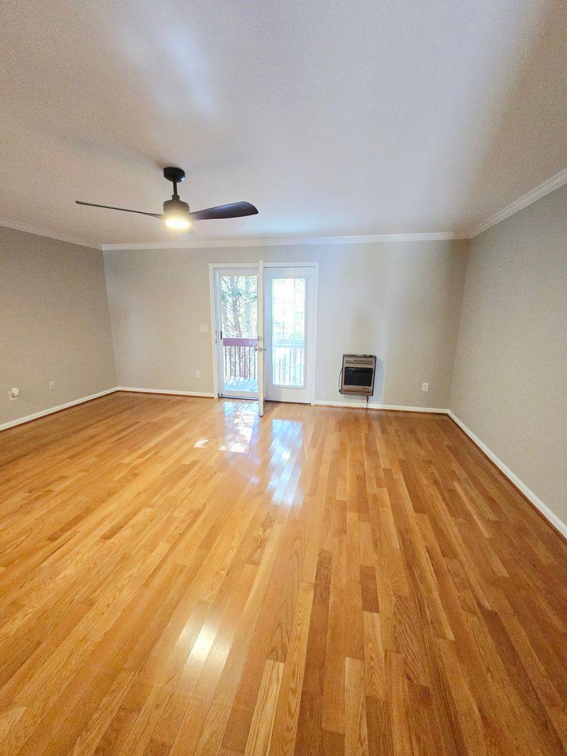 Townhouse for rent at 1232 Camelot Court, Lenoir, NC 28645