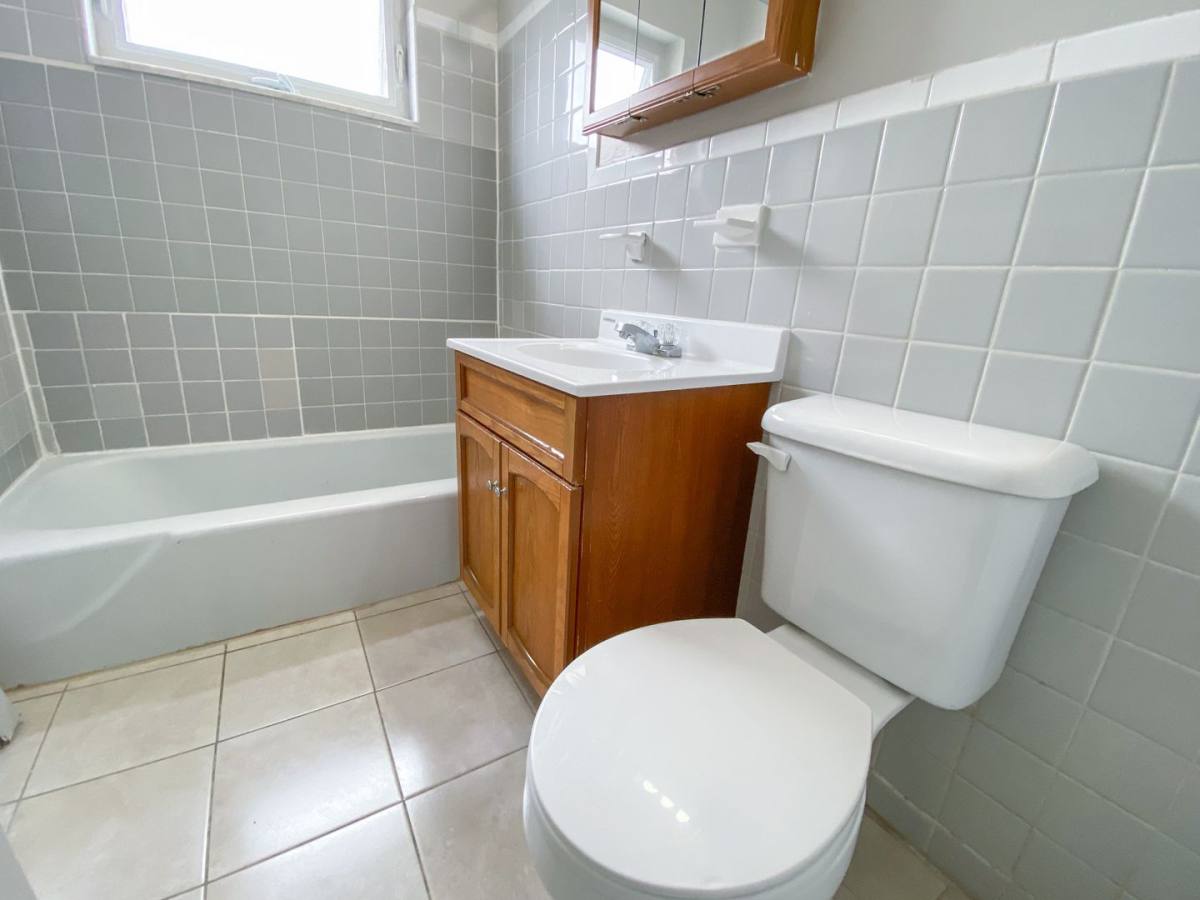 Apartment for rent at 55 Morris St, Hartford, CT 06114