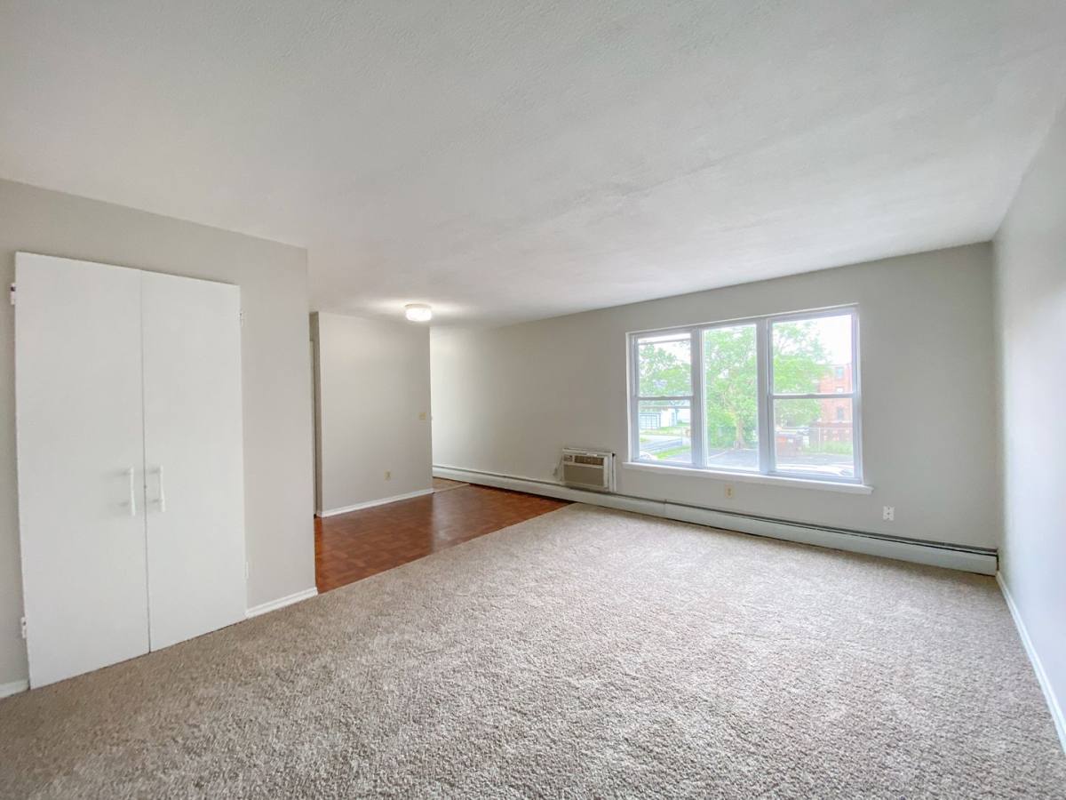 Apartment for rent at 55 Morris St, Hartford, CT 06114