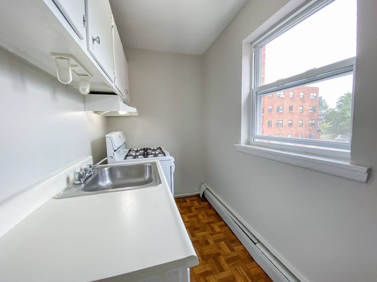 Apartment for rent at 55 Morris St, Hartford, CT 06114