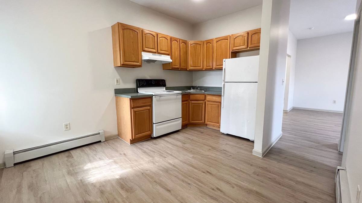 Apartment for rent at 686-688 Broad St, Hartford, CT 06106