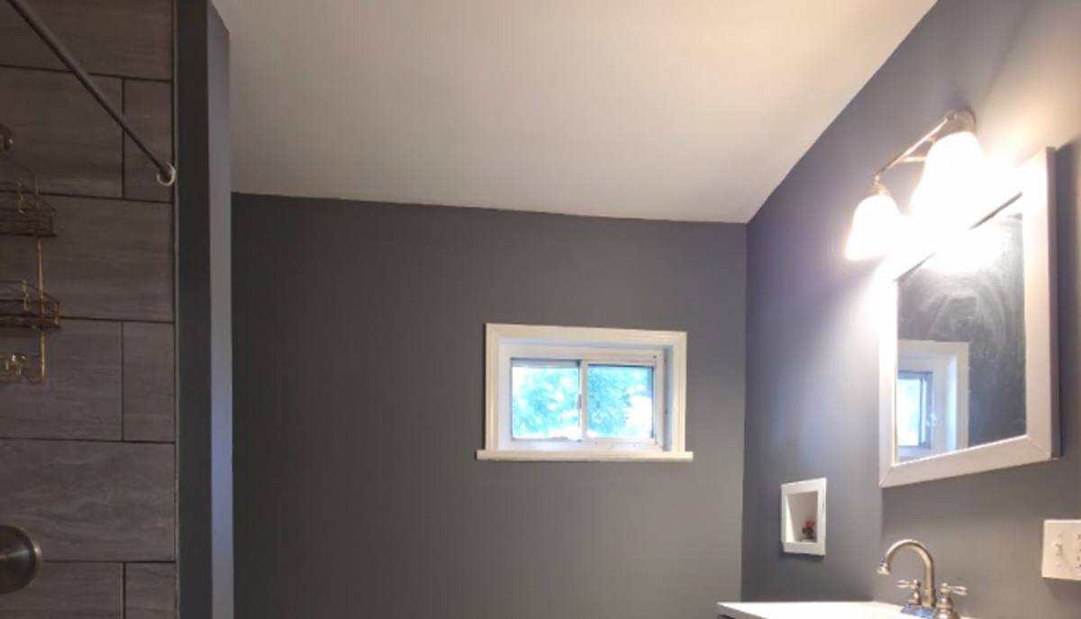 House for rent at 166 8th St NW, Barberton, OH 44203
