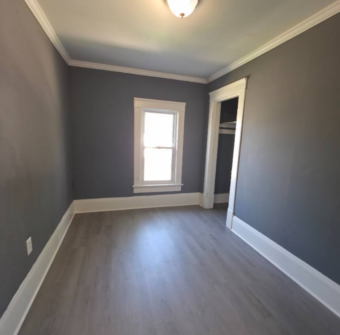 House for rent at 166 8th St NW, Barberton, OH 44203