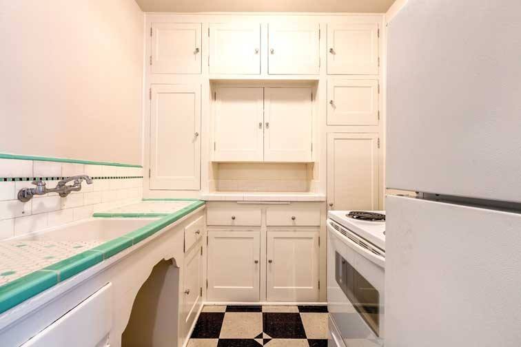 Apartment for rent at 707 NW 19th Ave, Portland, OR 97209