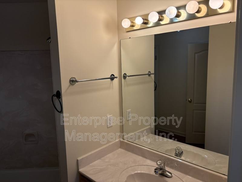 House for rent at 10127 Cross Valley Dr, Cordova, TN 38016