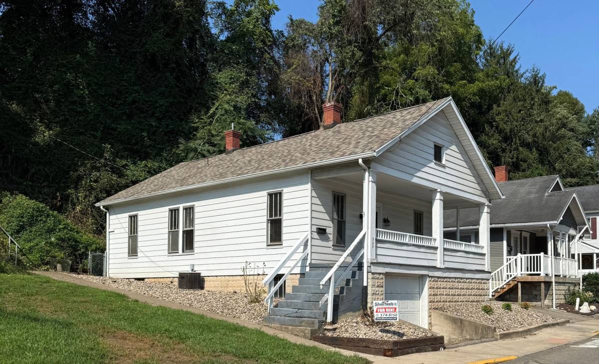 House for rent at 329 N Seventh St, Marietta, OH 45750