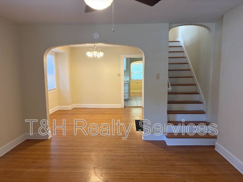 Apartment for rent at 5542 N College Ave, Indianapolis, IN 46220