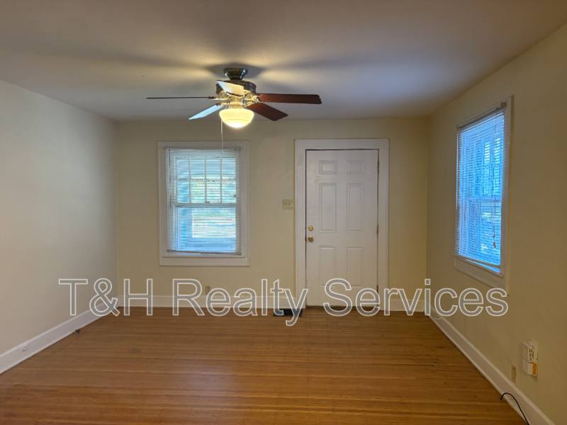 Apartment for rent at 5542 N College Ave, Indianapolis, IN 46220