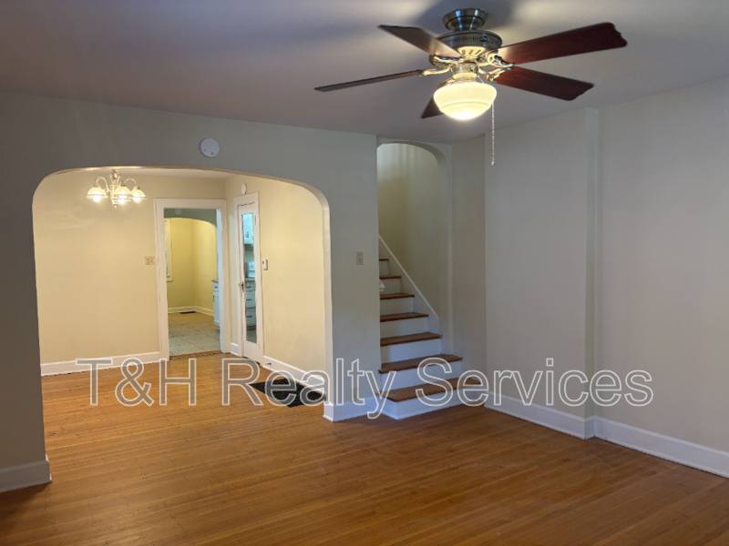 Apartment for rent at 5542 N College Ave, Indianapolis, IN 46220