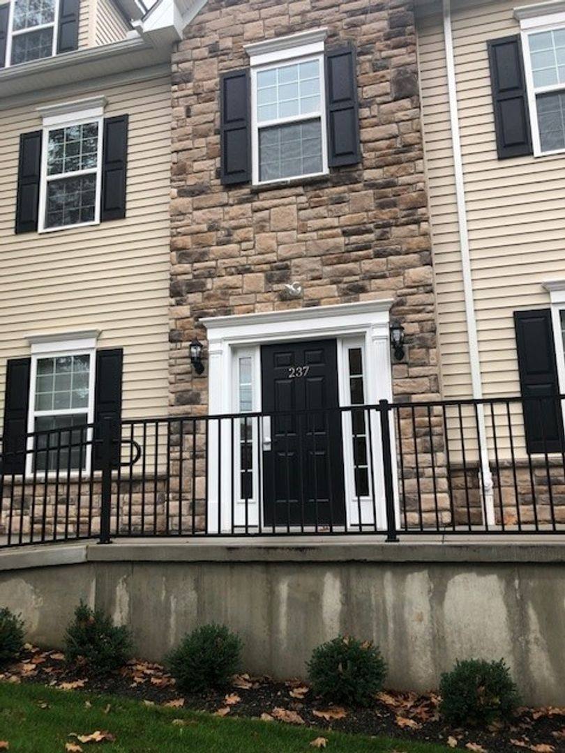 Apartment for rent at 237 W Goepp St, Bethlehem, PA 18018