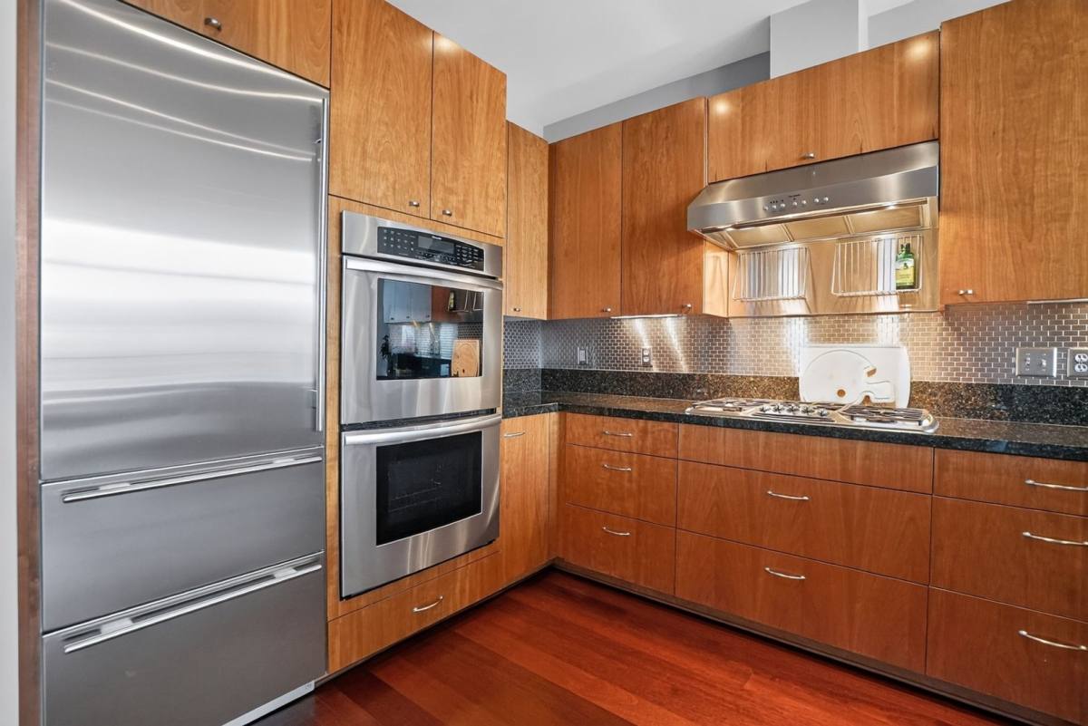Condo for rent at 1221 SW 10th Ave, Portland, OR 97205