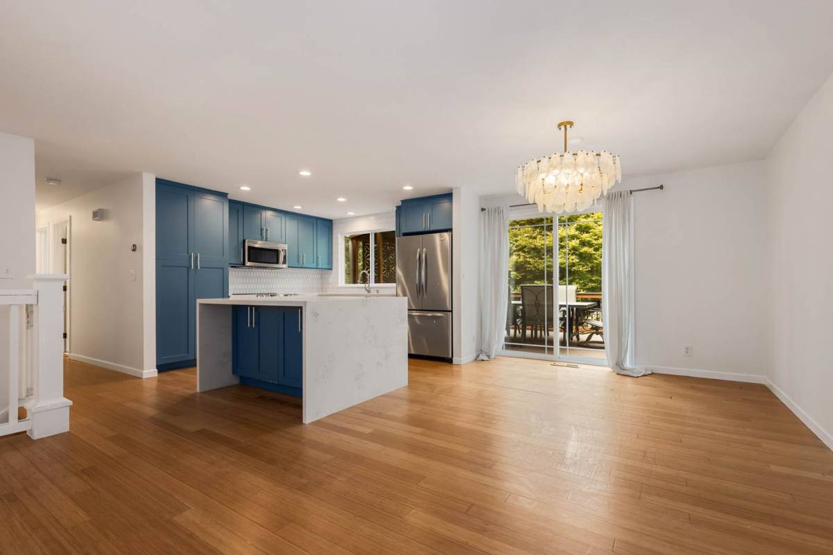 House for rent at 7912 NE 130th St, Kirkland, WA 98034