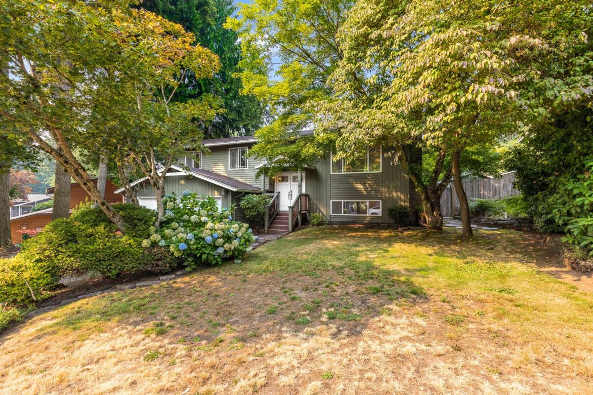 House for rent at 7912 NE 130th St, Kirkland, WA 98034