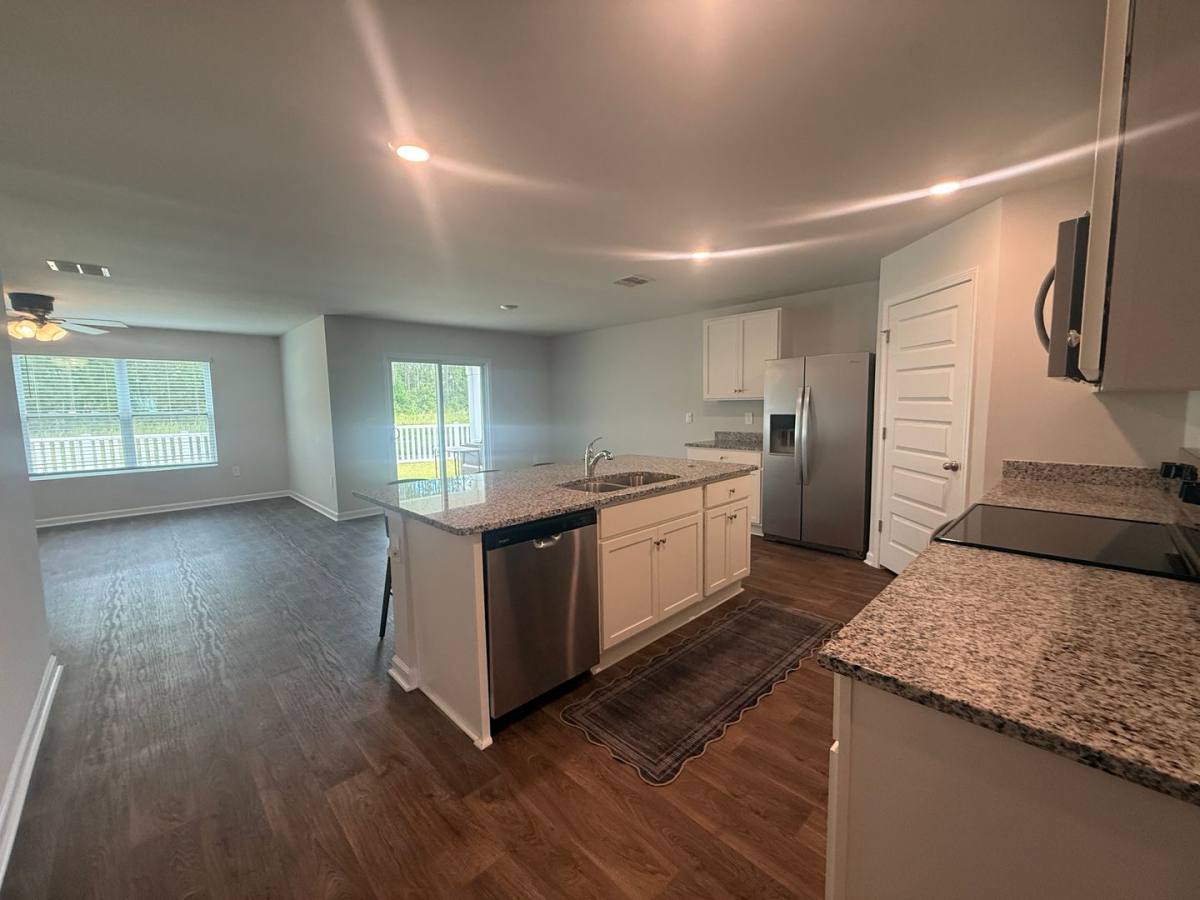 House for rent at 339 Elizabeth Dr, Brunswick, GA 31525