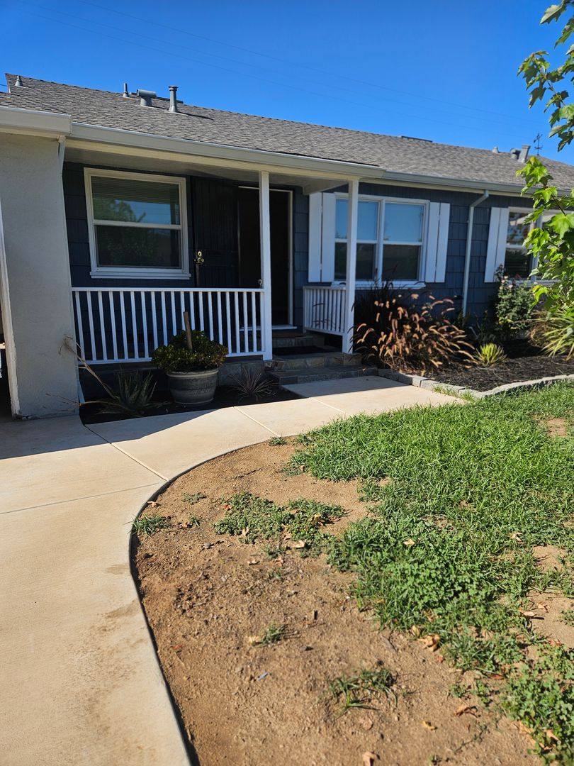 House for rent at 5319 Gordon Dr, Sacramento, CA 95824