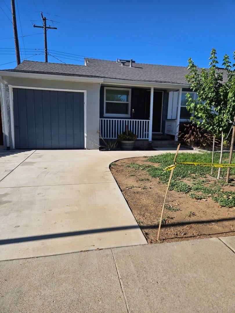 House for rent at 5319 Gordon Dr, Sacramento, CA 95824