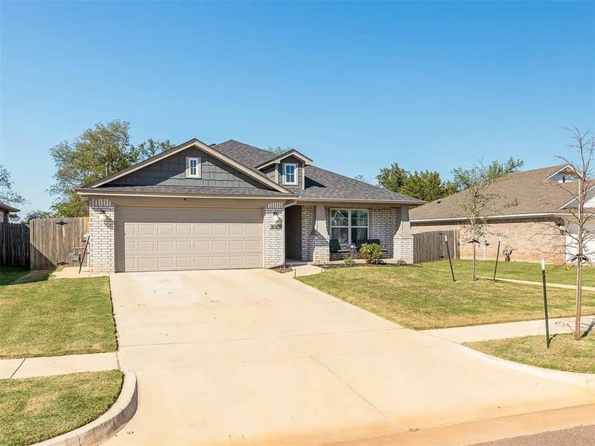 House for rent at 11309 NW 133rd St, Piedmont, OK 73078