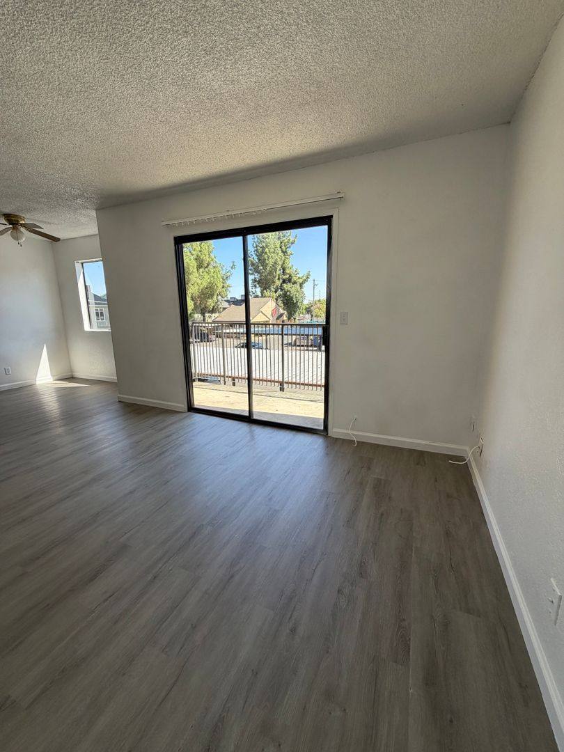Apartment for rent at Pontiac Way, 2015 E Pontiac Way, Fresno, CA 93726