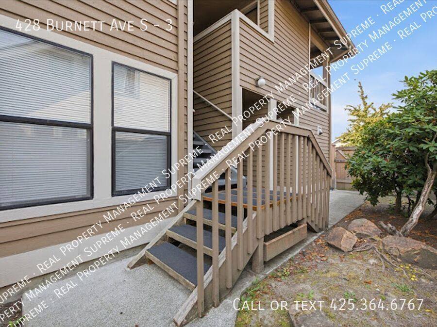 Apartment for rent at 428 Burnett Ave S #3, Renton, WA 98057