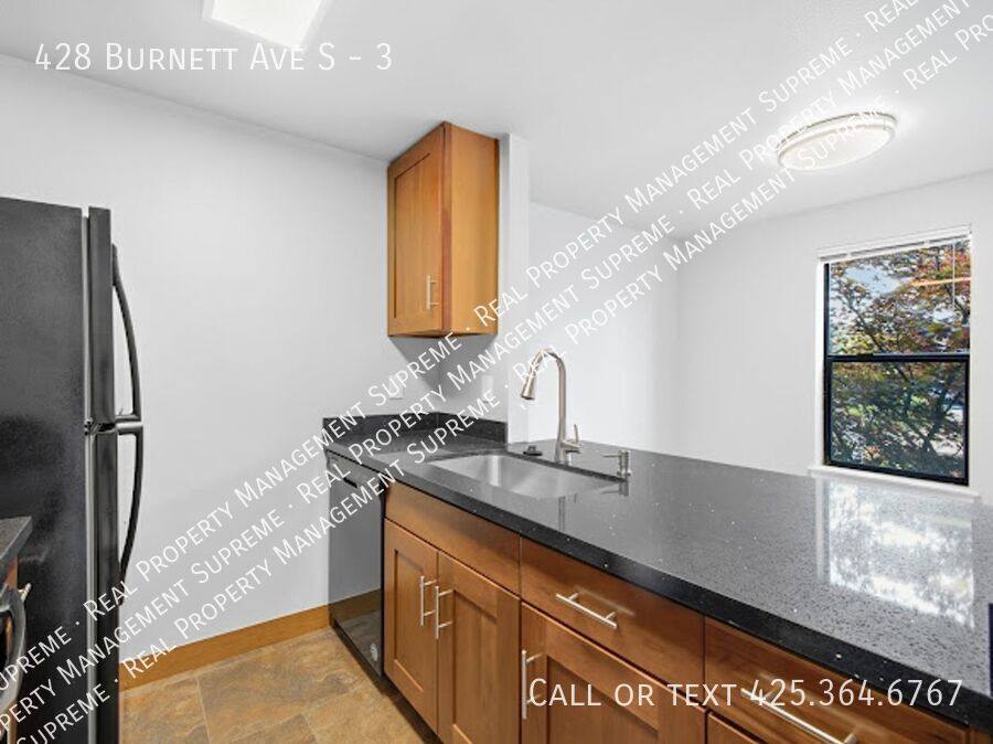 Apartment for rent at 428 Burnett Ave S #3, Renton, WA 98057