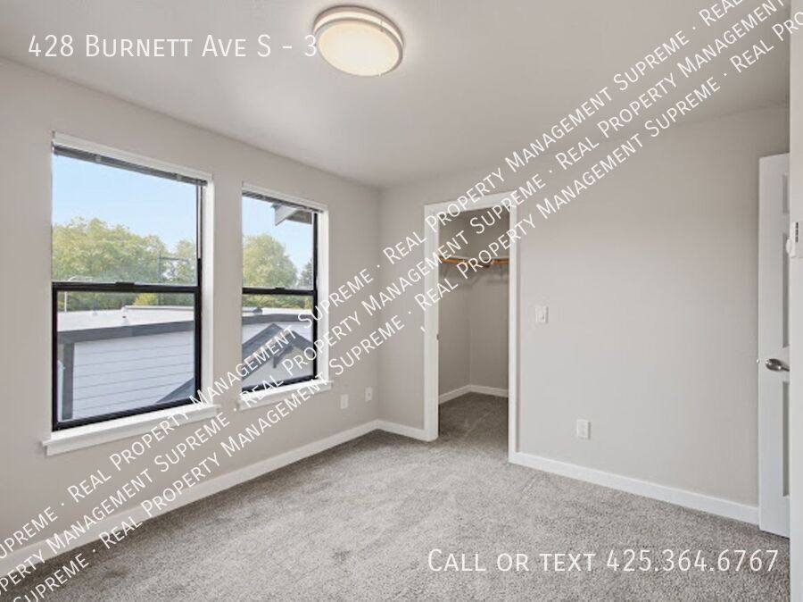 Apartment for rent at 428 Burnett Ave S #3, Renton, WA 98057