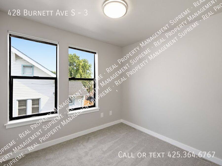 Apartment for rent at 428 Burnett Ave S #3, Renton, WA 98057