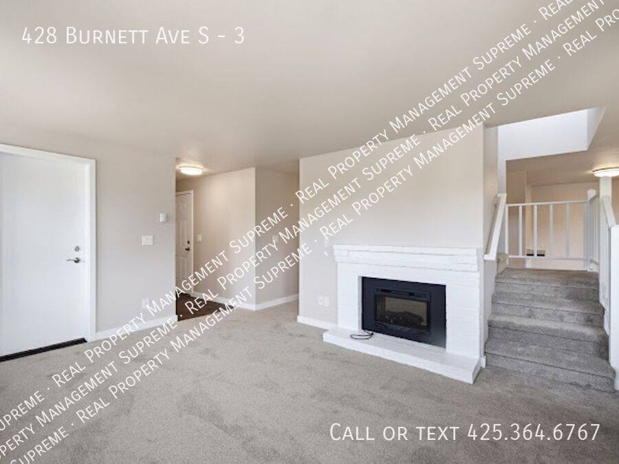 Apartment for rent at 428 Burnett Ave S #3, Renton, WA 98057