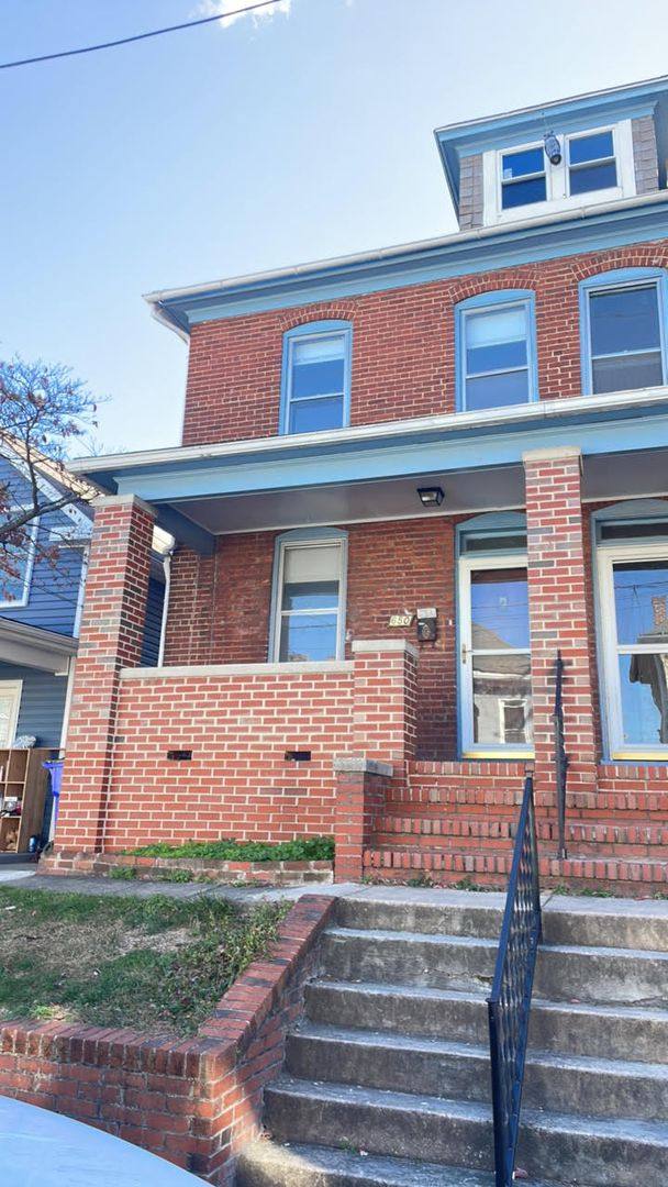 House for rent at 650 N Mulberry St, Hagerstown, MD 21740