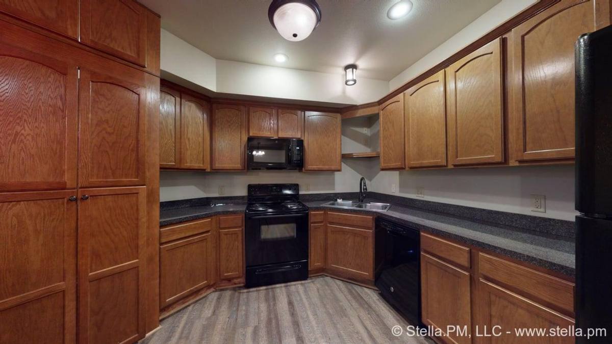 Apartment for rent at 1002 Goetz, Joplin, MO 64801