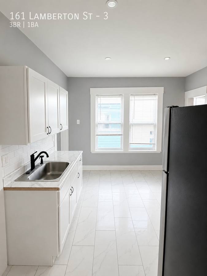 Apartment for rent at 161 Lamberton St #3, New Haven, CT 06519