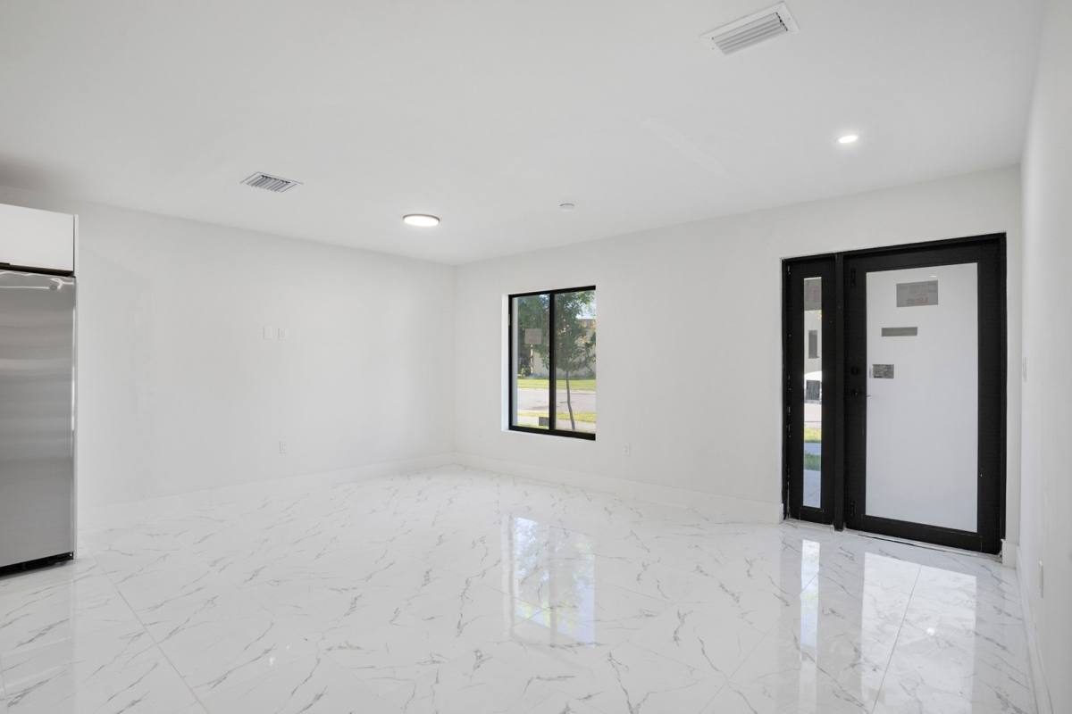 Apartment for rent at 10362-10364-10366 SW 180th St #A, Miami, FL 33157