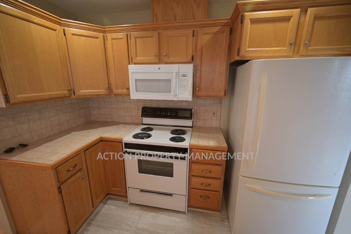 Condo for rent at 882 N Oxford Way, Sequim, WA 98382