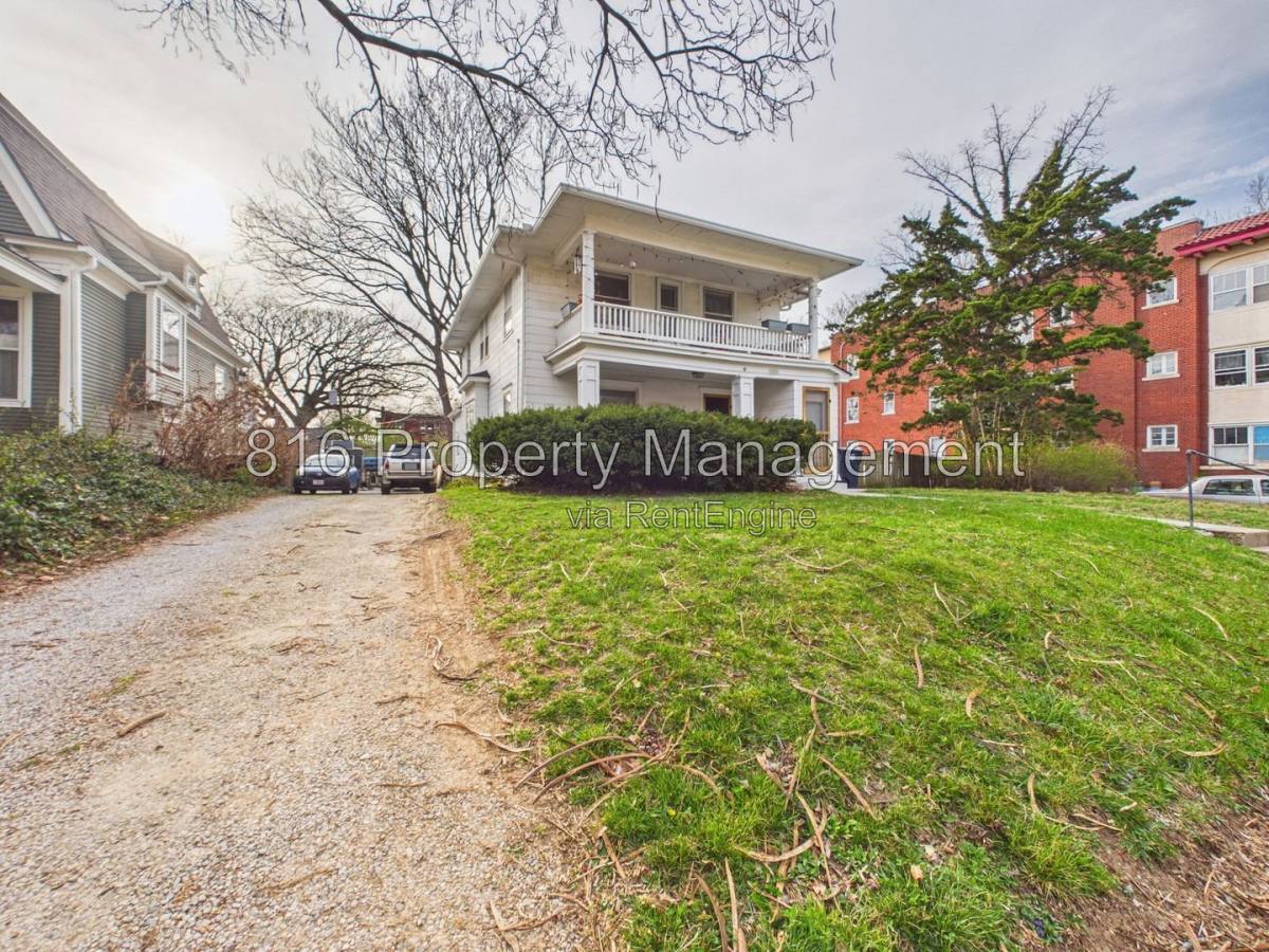 Apartment for rent at 4008 Charlotte St #1, Kansas City, MO 64110
