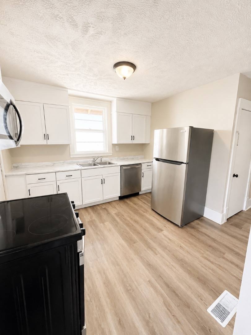 House for rent at 716 S 9th St #716, Council Bluffs, IA 51501