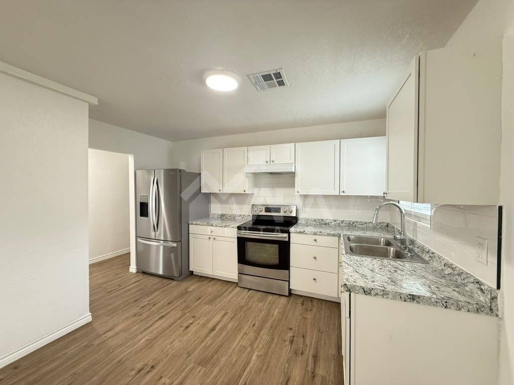 2902 Woodcliffe St, San Antonio, TX 78230 - House for Rent - Image 6