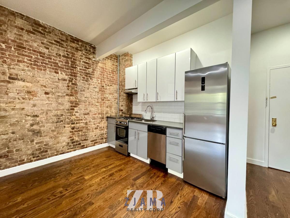 609 Nostrand Ave #7, Brooklyn, NY 11216