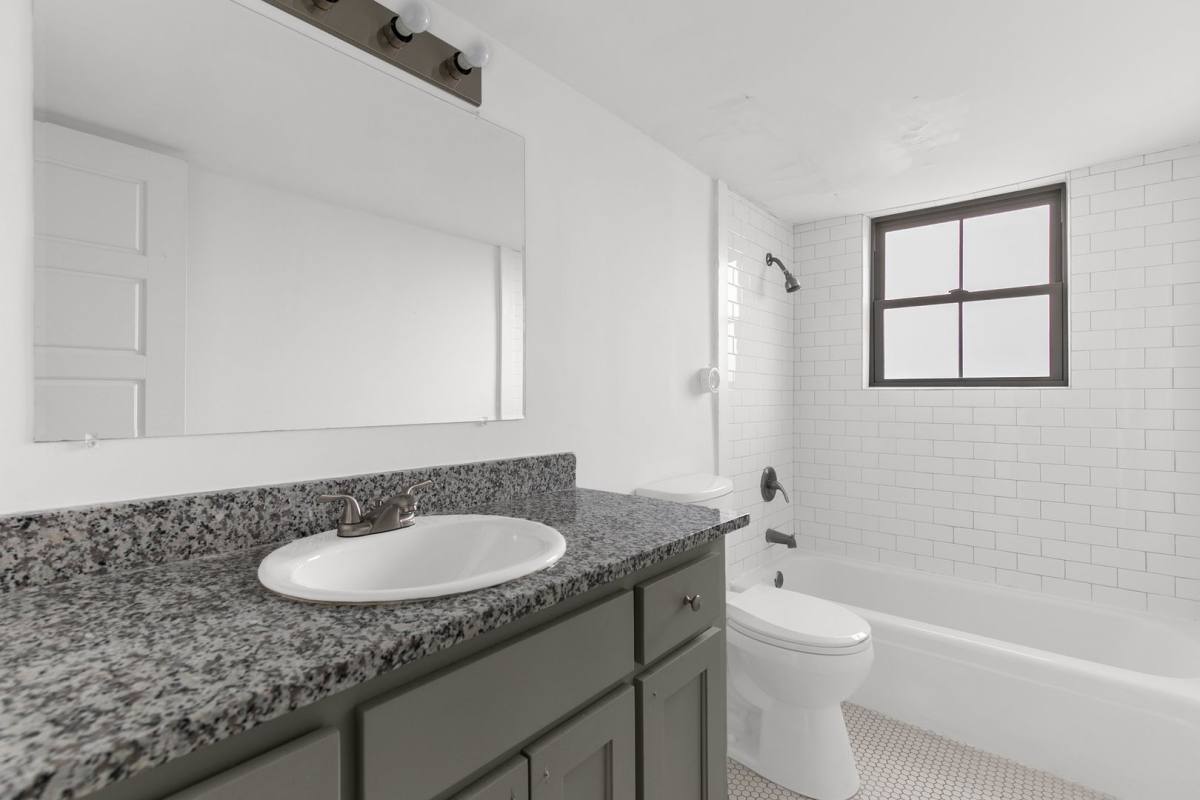 Apartment for rent at 4237-4241 5th Ave S, Birmingham, AL 35222