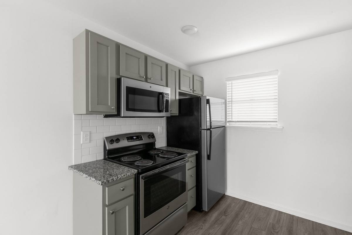 Apartment for rent at 4237-4241 5th Ave S, Birmingham, AL 35222