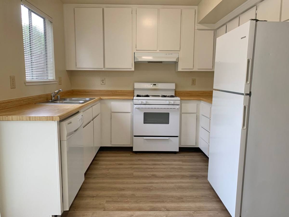 Apartment for rent at 450 Tres Pinos Rd, Hollister, CA 95023