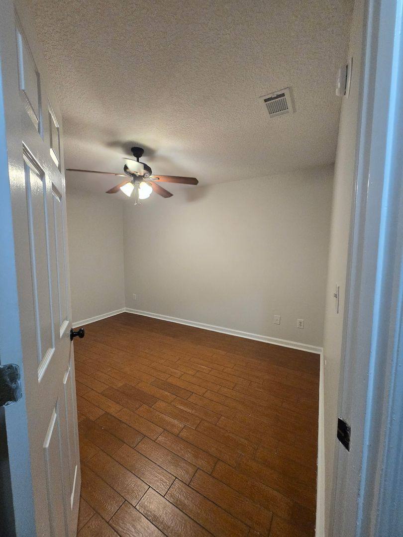 House for rent at 142 Leeswood Circle, Brunswick, GA 31525