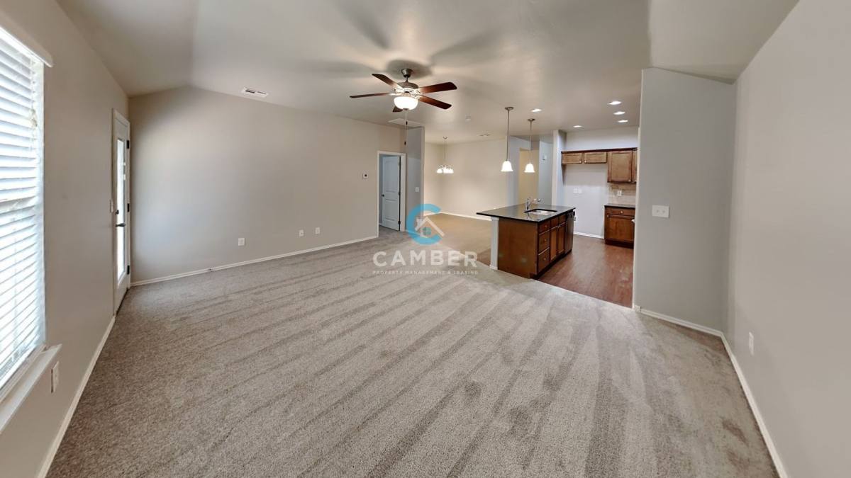 House for rent at 4704 River Mesa Dr, Yukon, OK 73099