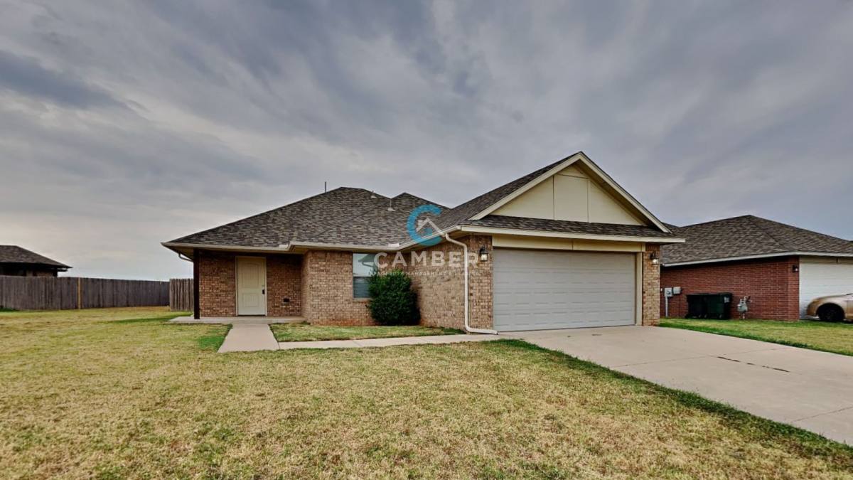 House for rent at 4704 River Mesa Dr, Yukon, OK 73099