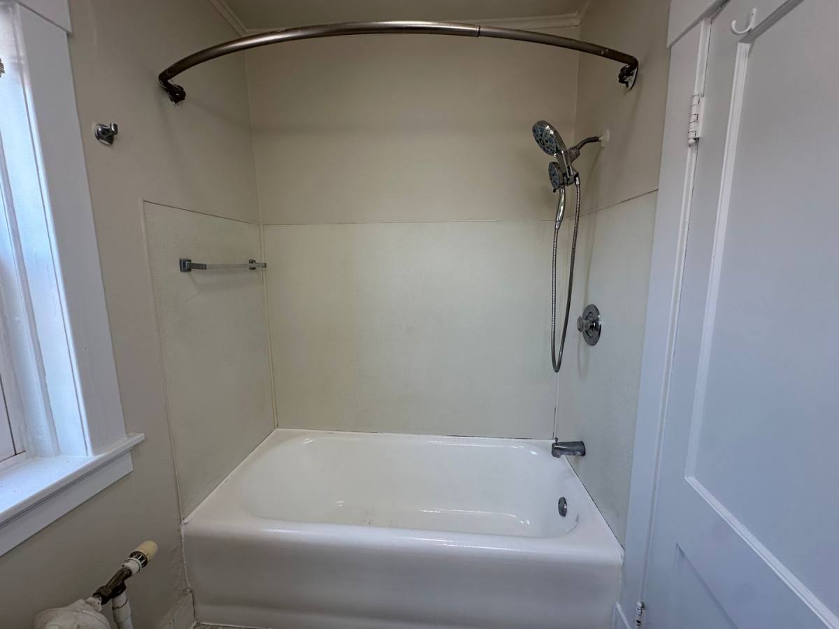 Apartment for rent at 812 State St, Manitowoc, WI 54220
