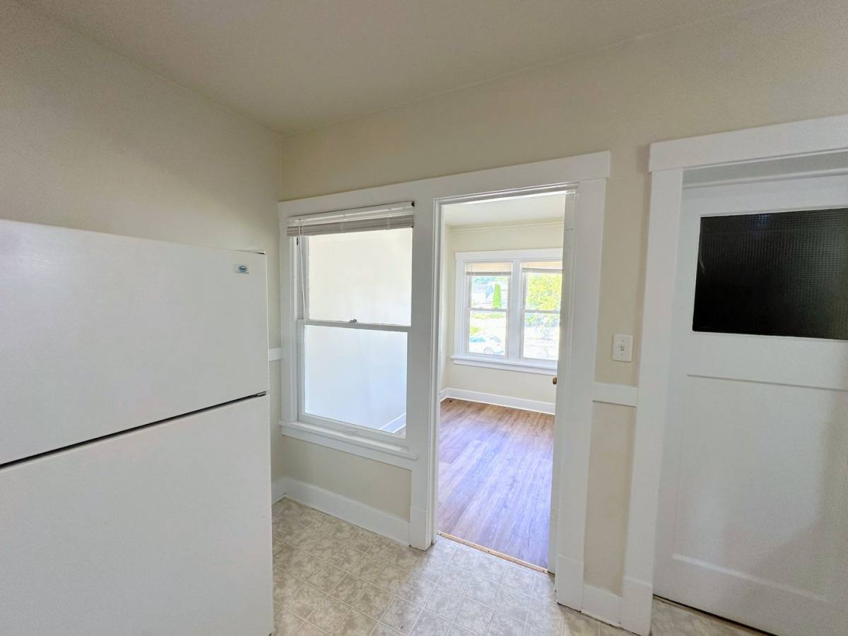 Apartment for rent at 812 State St, Manitowoc, WI 54220