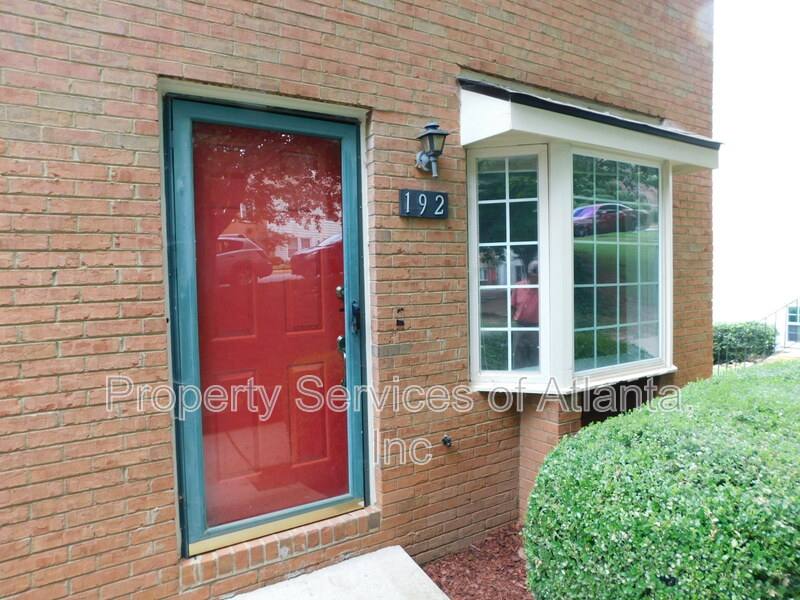 Townhouse for rent at 192 High Creek Dr, Roswell, GA 30076